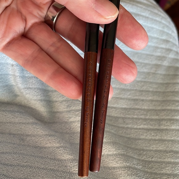 SOLD-Chikuhodo Kazan Squirrel Homare ‘honor’ series KZ7 and KZ8 Eye Brushes - Picture 4 of 6